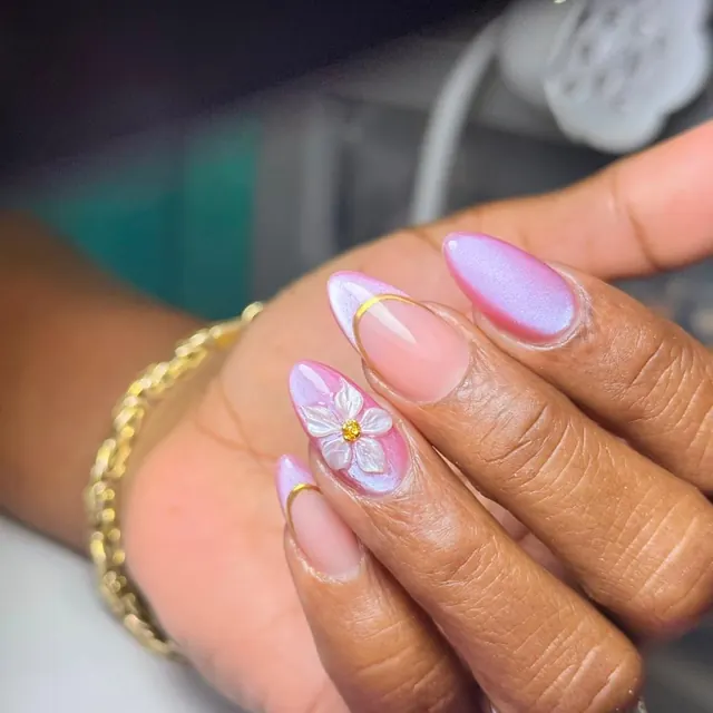 A milky white set with a single accent flower.